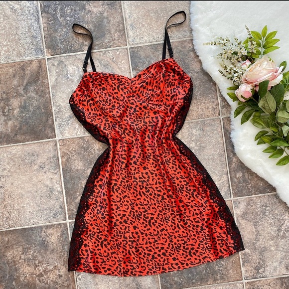 Victoria's Secret Other - Vintage Victoria’s Secret rustic orange and black leopard print satin slip dress